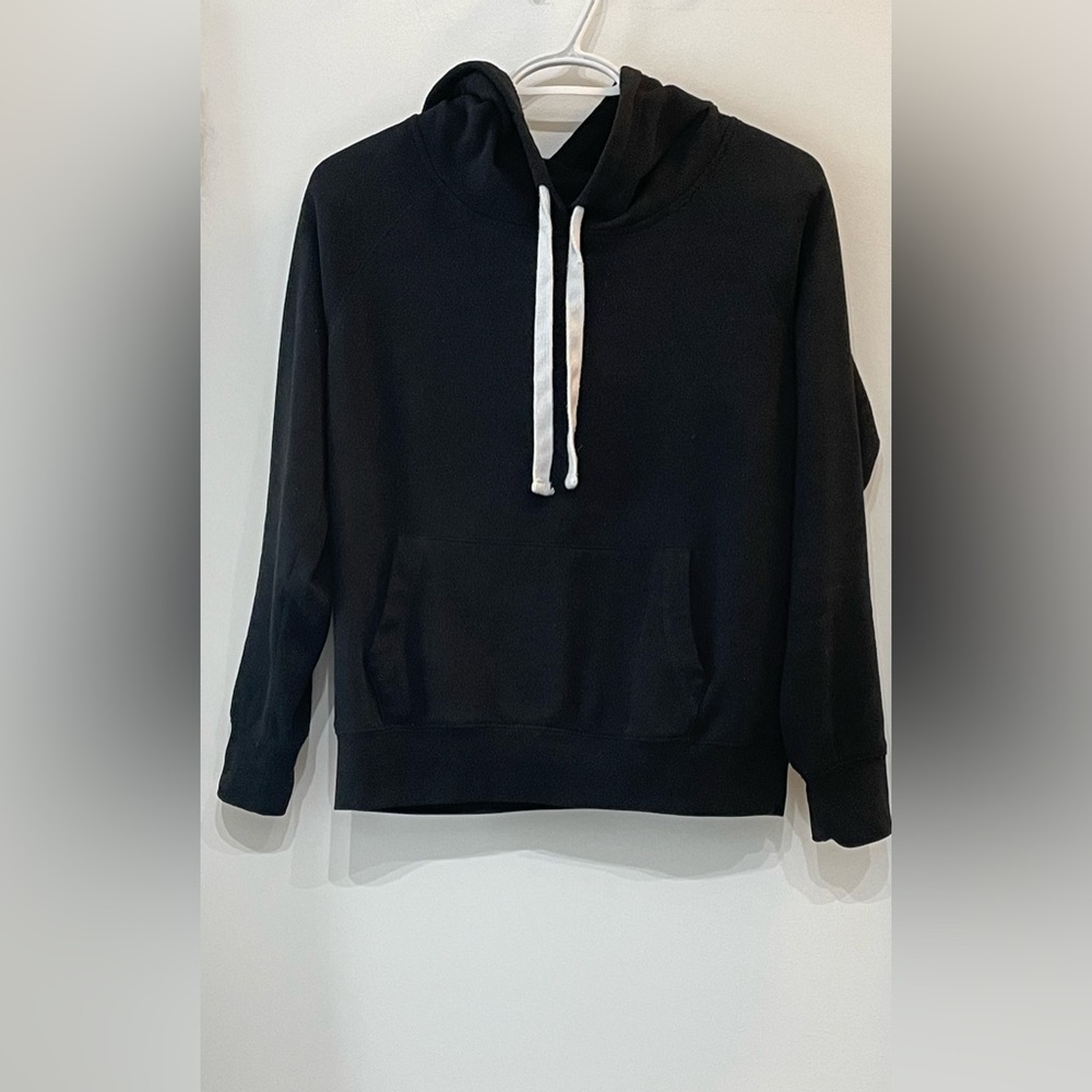 Black hoodie - size S